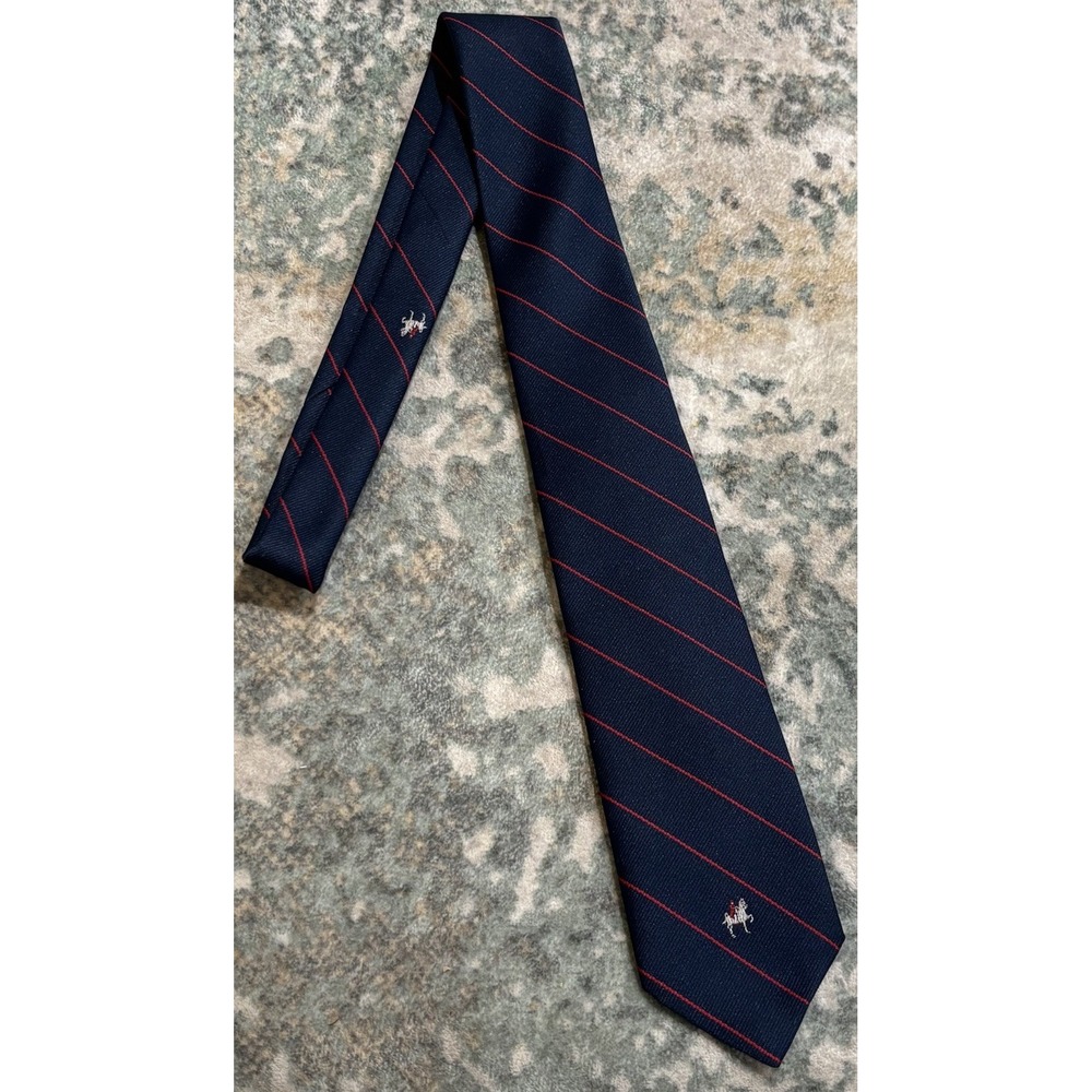 Vintage Wembley polyester Necktie 3"